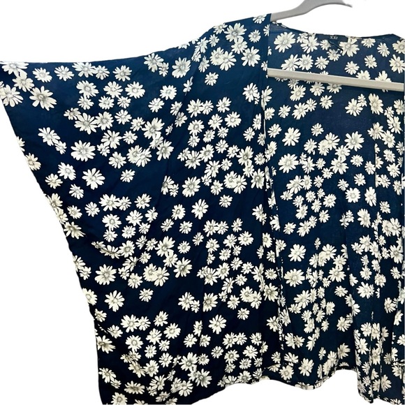 XXI open front floral top - Picture 2 of 5